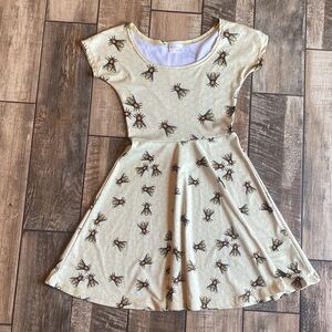 Cowcow Fly Print Octagon Cream Dress